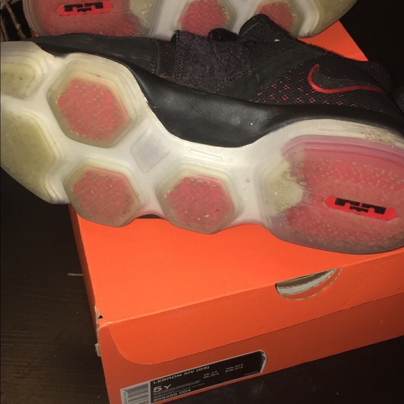 Nike Lebron signature line 14 - Picture 4 of 7